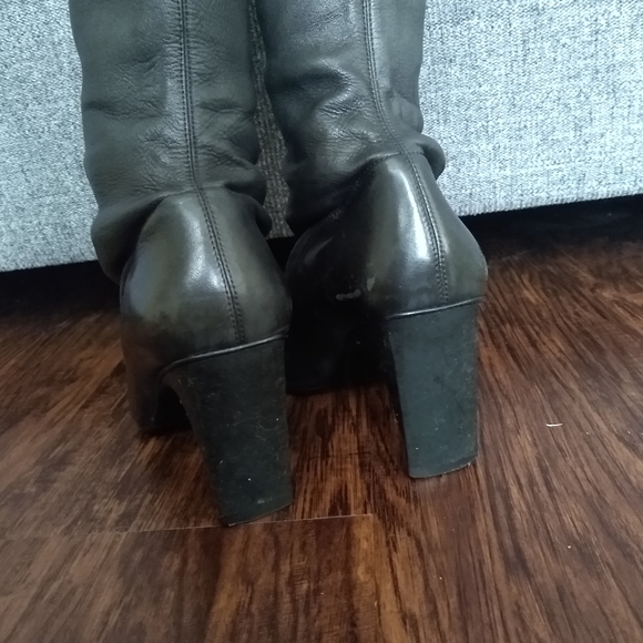 CHANEL Boots - Picture 4 of 12